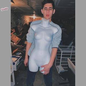 Meet your Posher, Corey